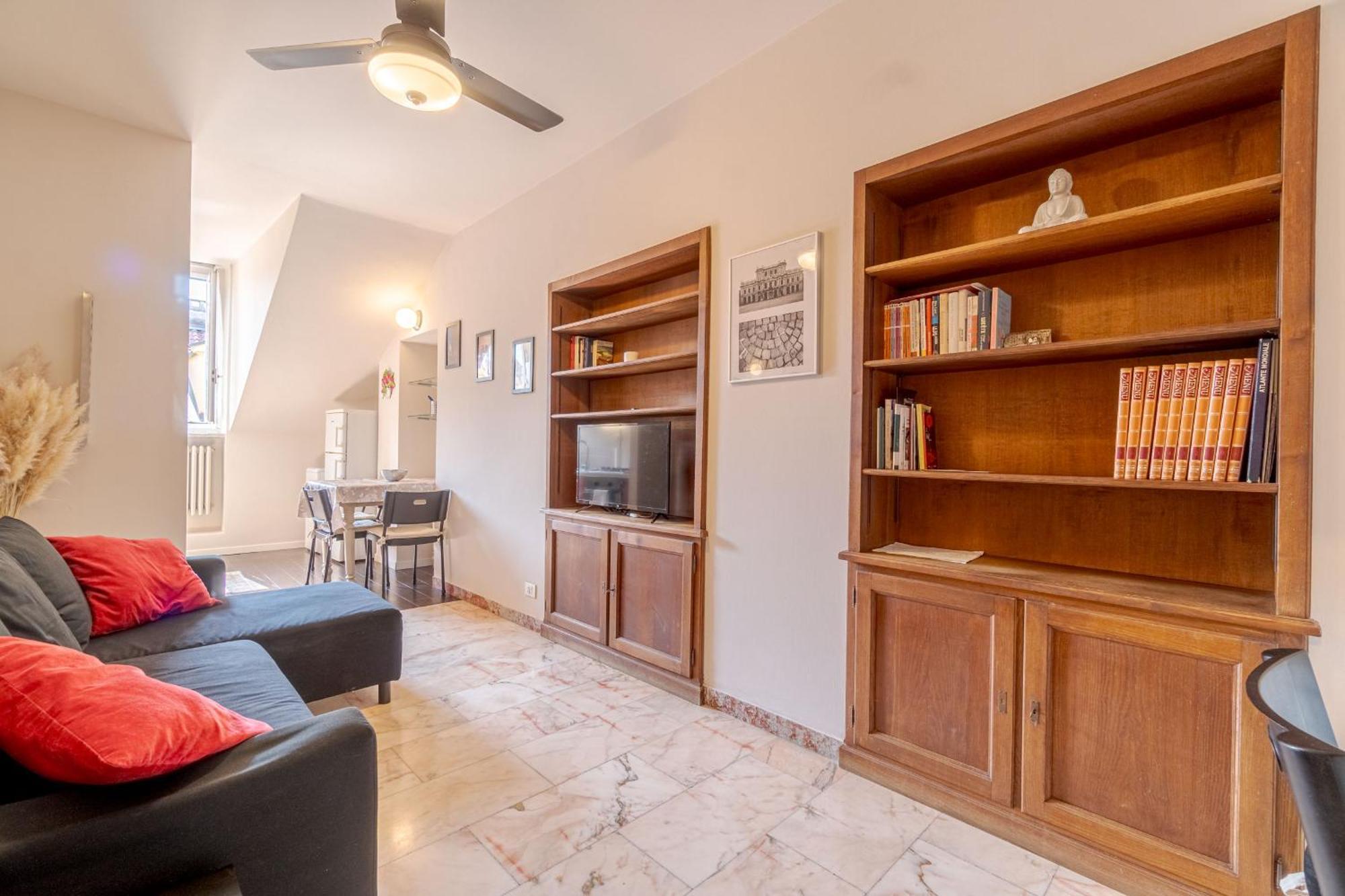 Ferienwohnung Casa Valeggio Attic Apt Few Steps From Porta Nuova Turin Exterior foto